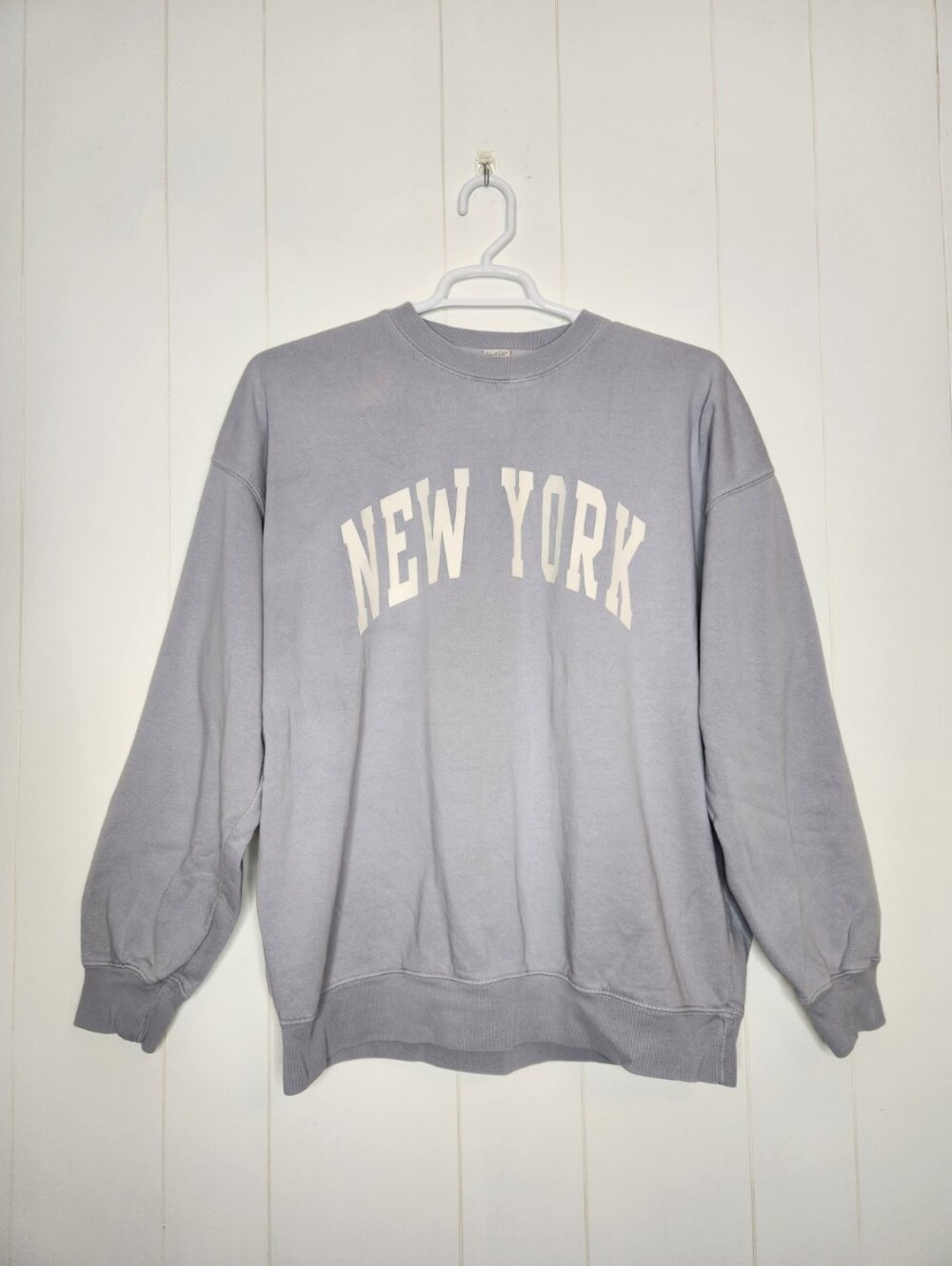 John Galt Brandy Melville 'New York' Light Lavender Purple Crewneck Sweatshirt